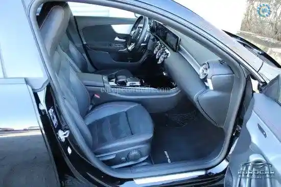 Mercedes-Benz CLA 220