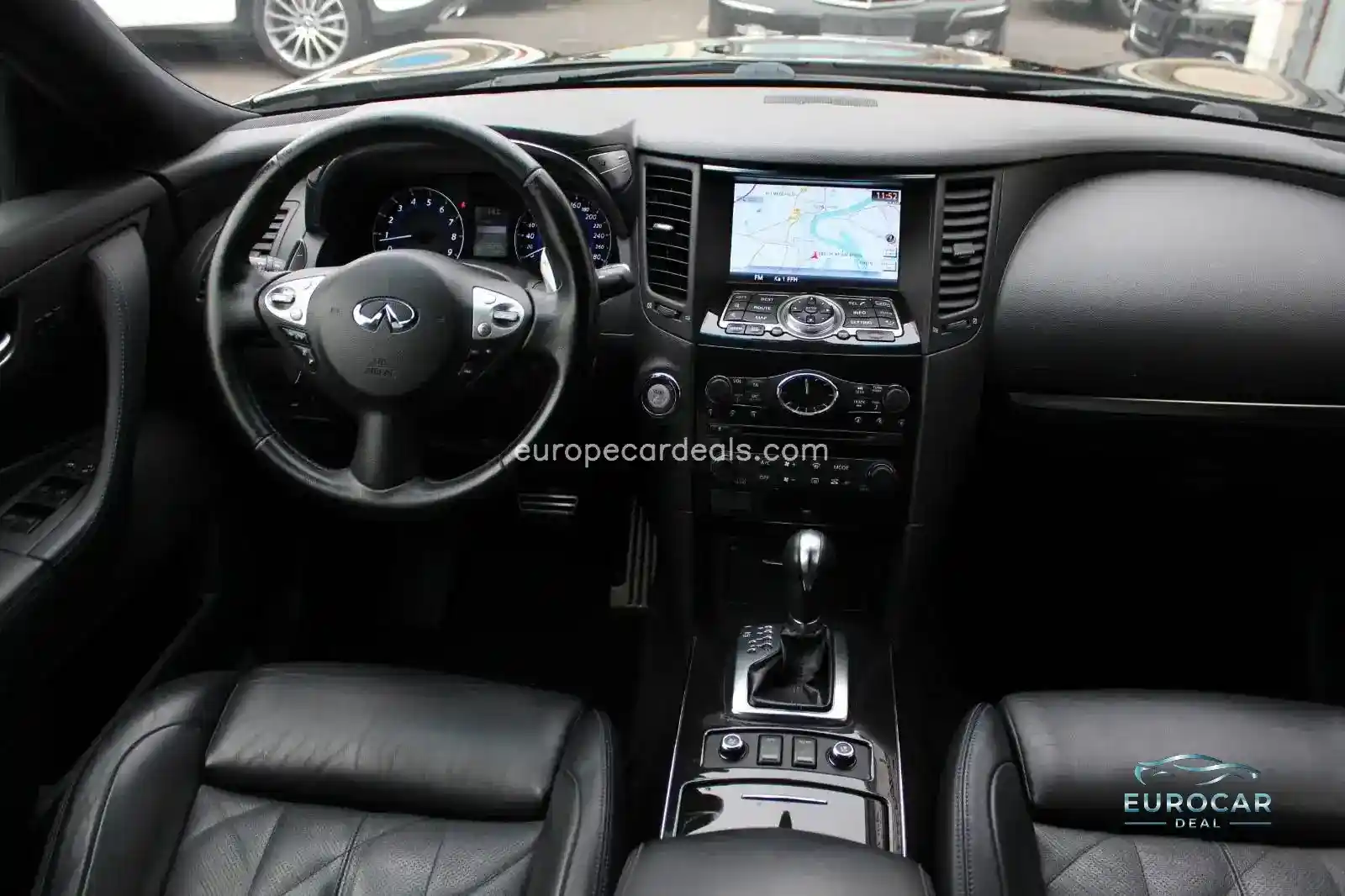Infiniti QX70