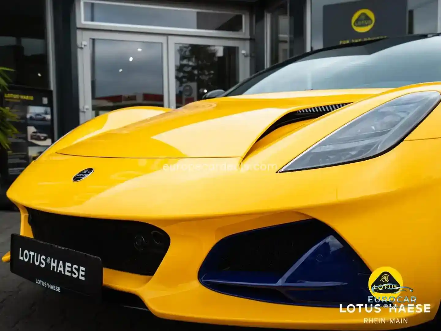 Lotus Emira