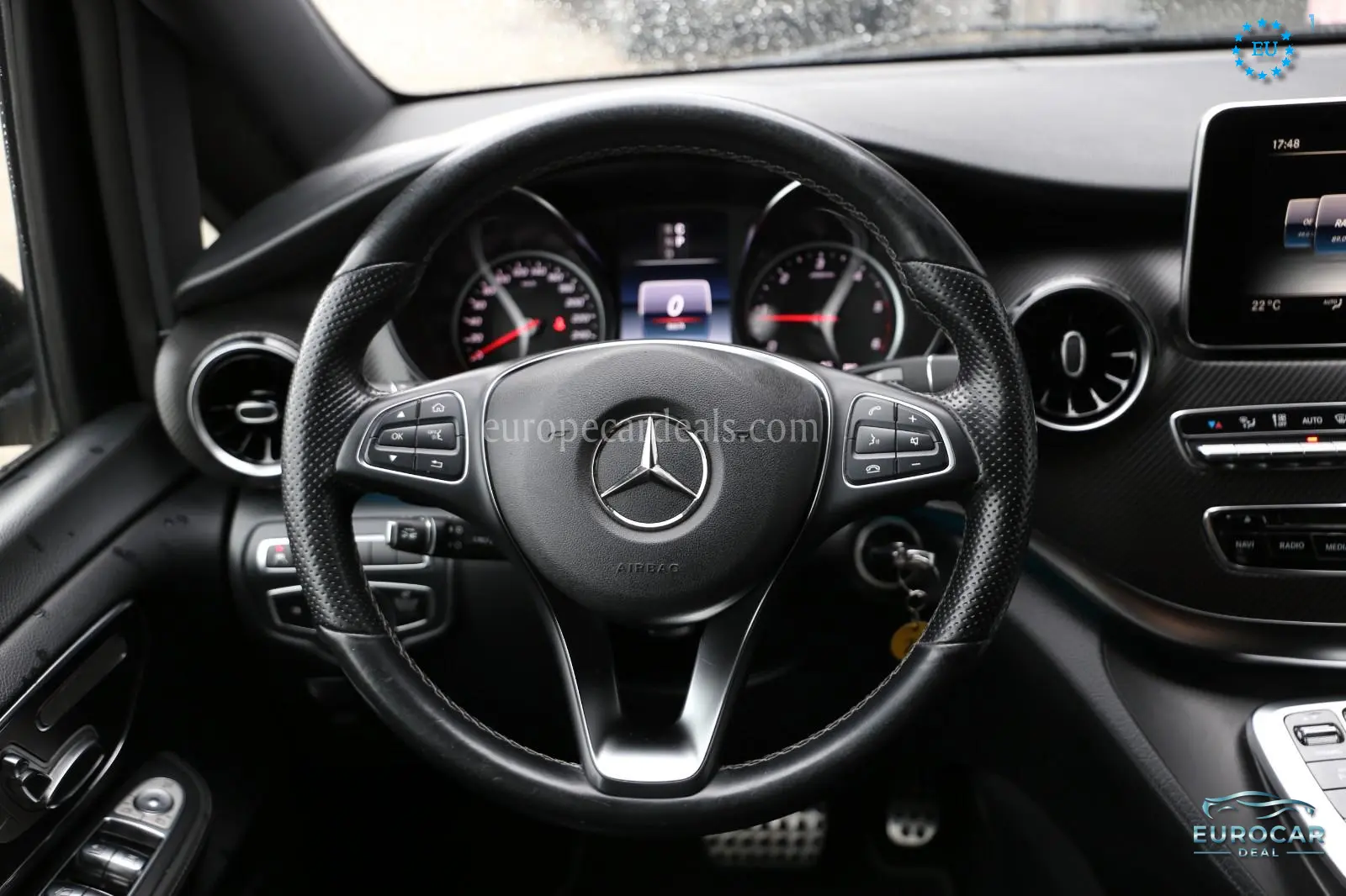 Mercedes-Benz V 220