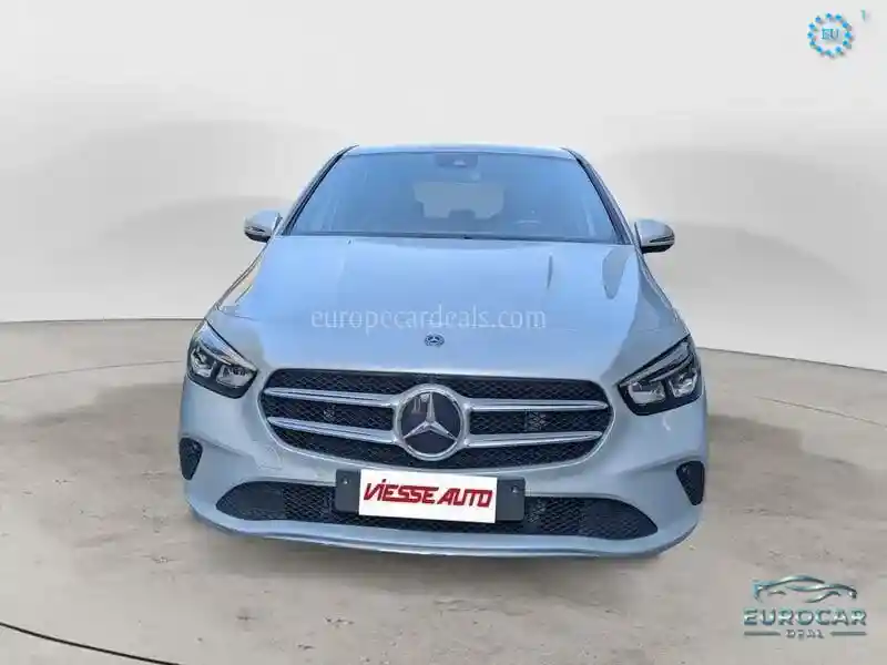 Mercedes-Benz B 220