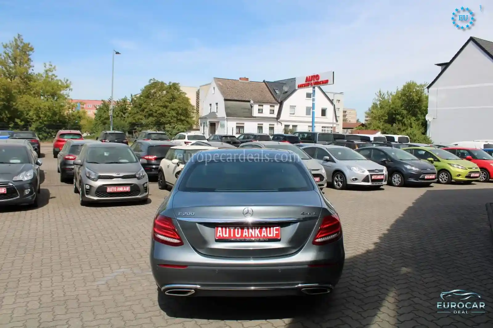Mercedes-Benz E 200