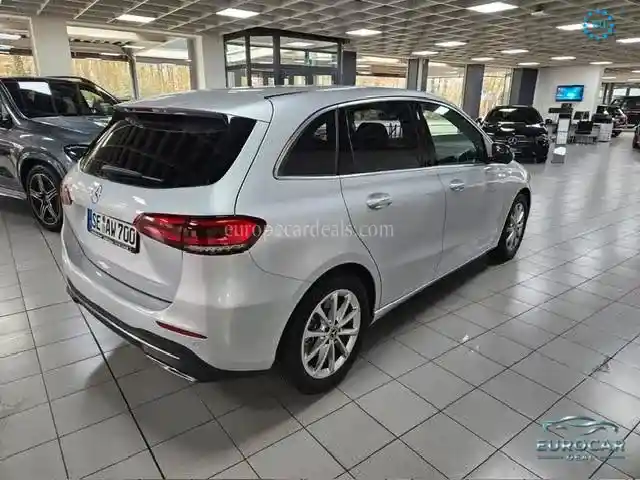 Mercedes-Benz B 250