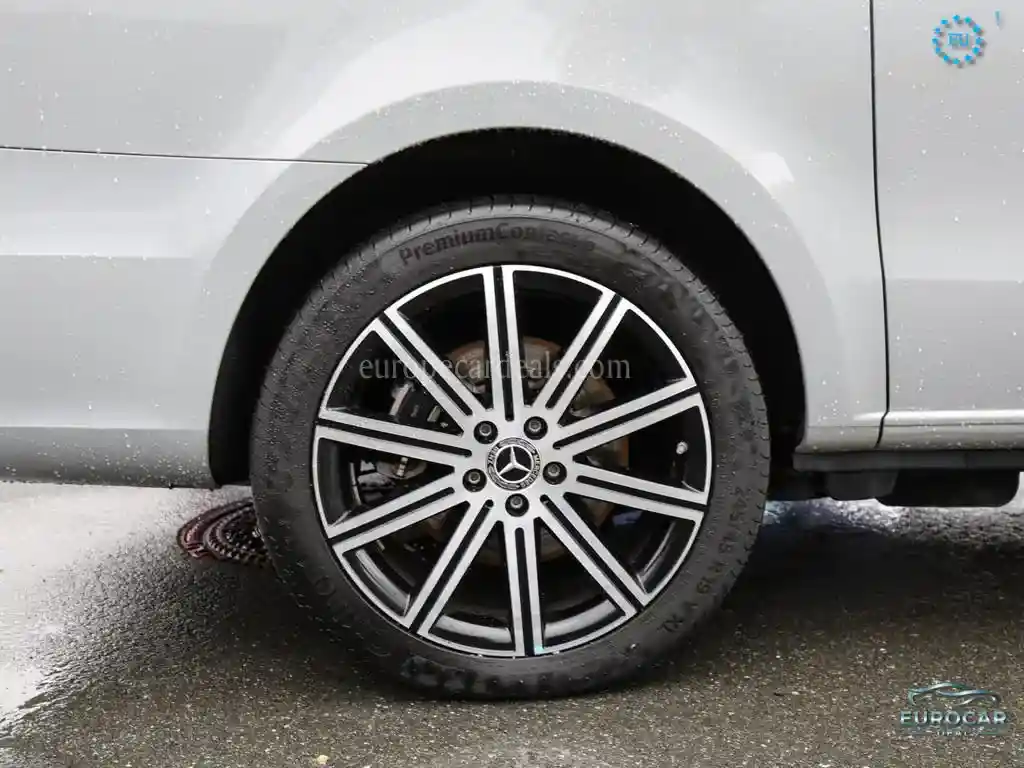 Mercedes-Benz V 250