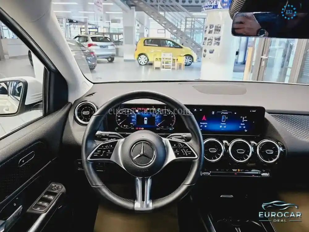 Mercedes-Benz B 200