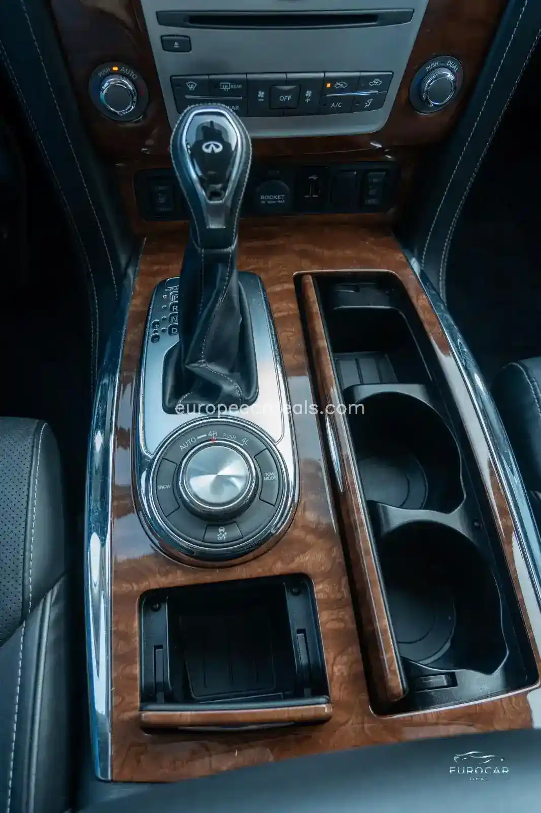 Infiniti QX80