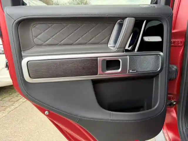 Mercedes-Benz G 500