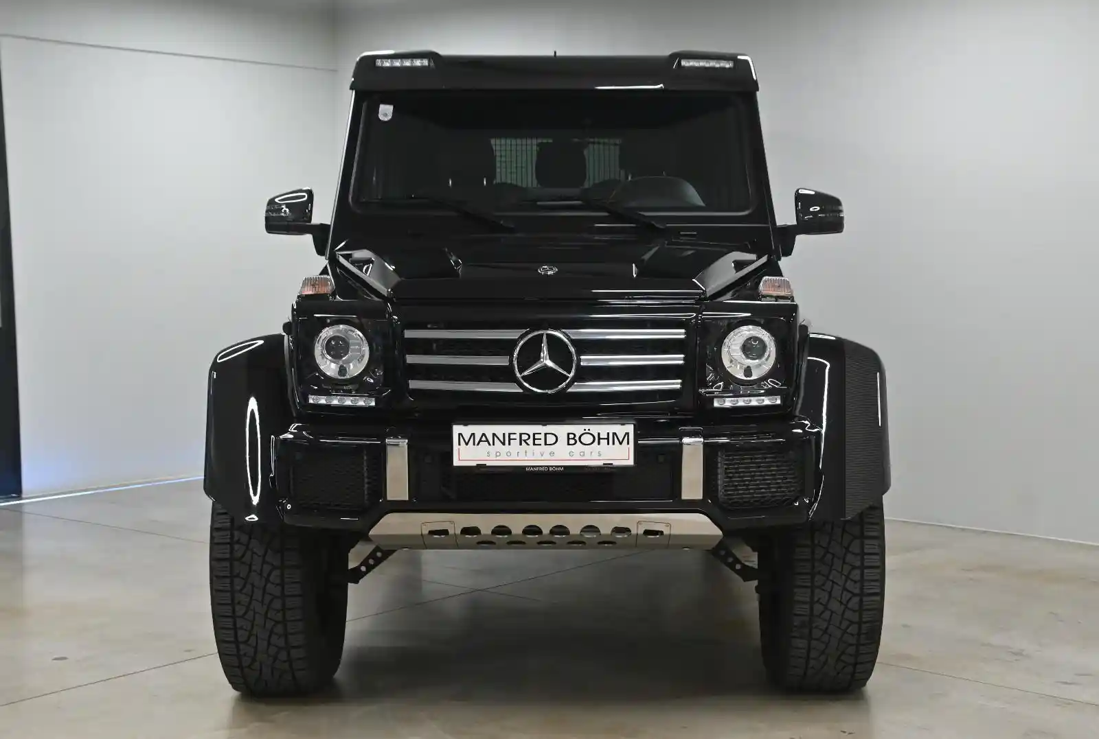 Mercedes-Benz G 500