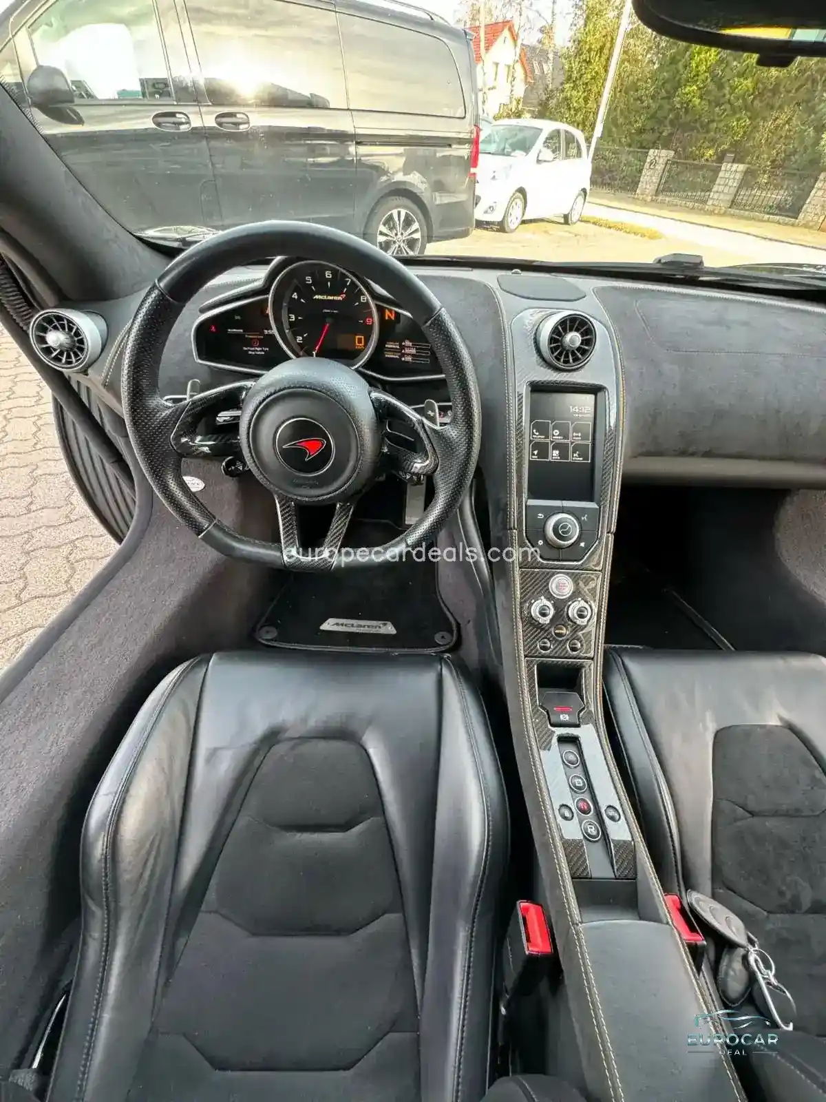 McLaren MP4-12C