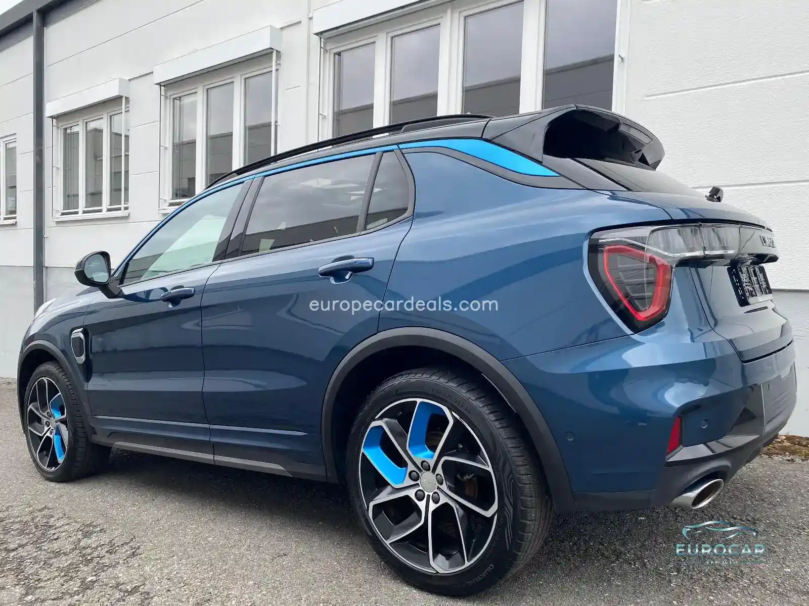 Lynk&Co 01