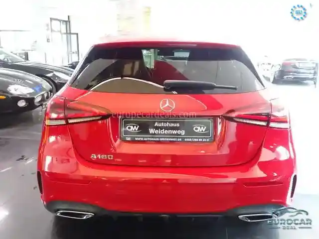 Mercedes-Benz A 180