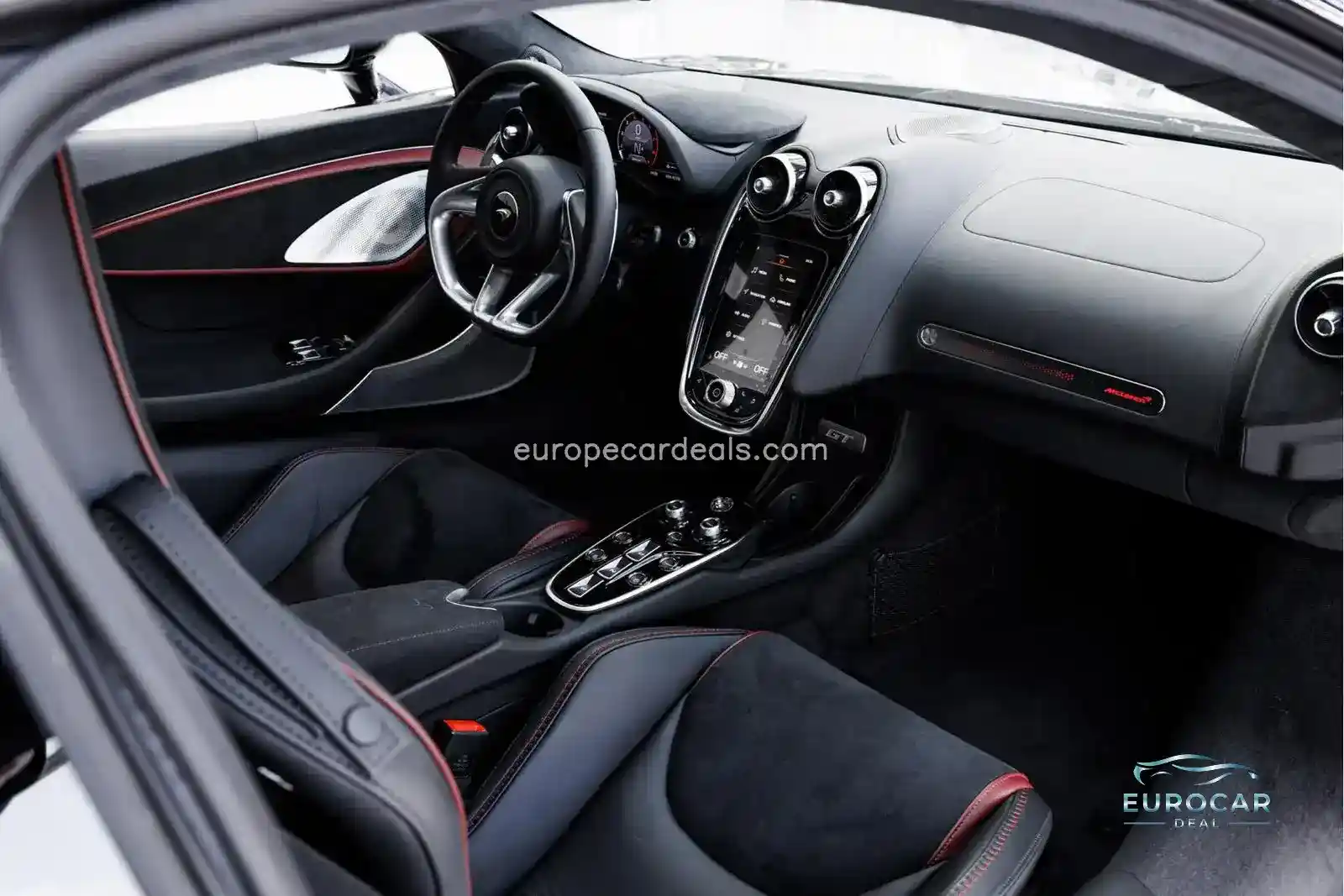 McLaren GT