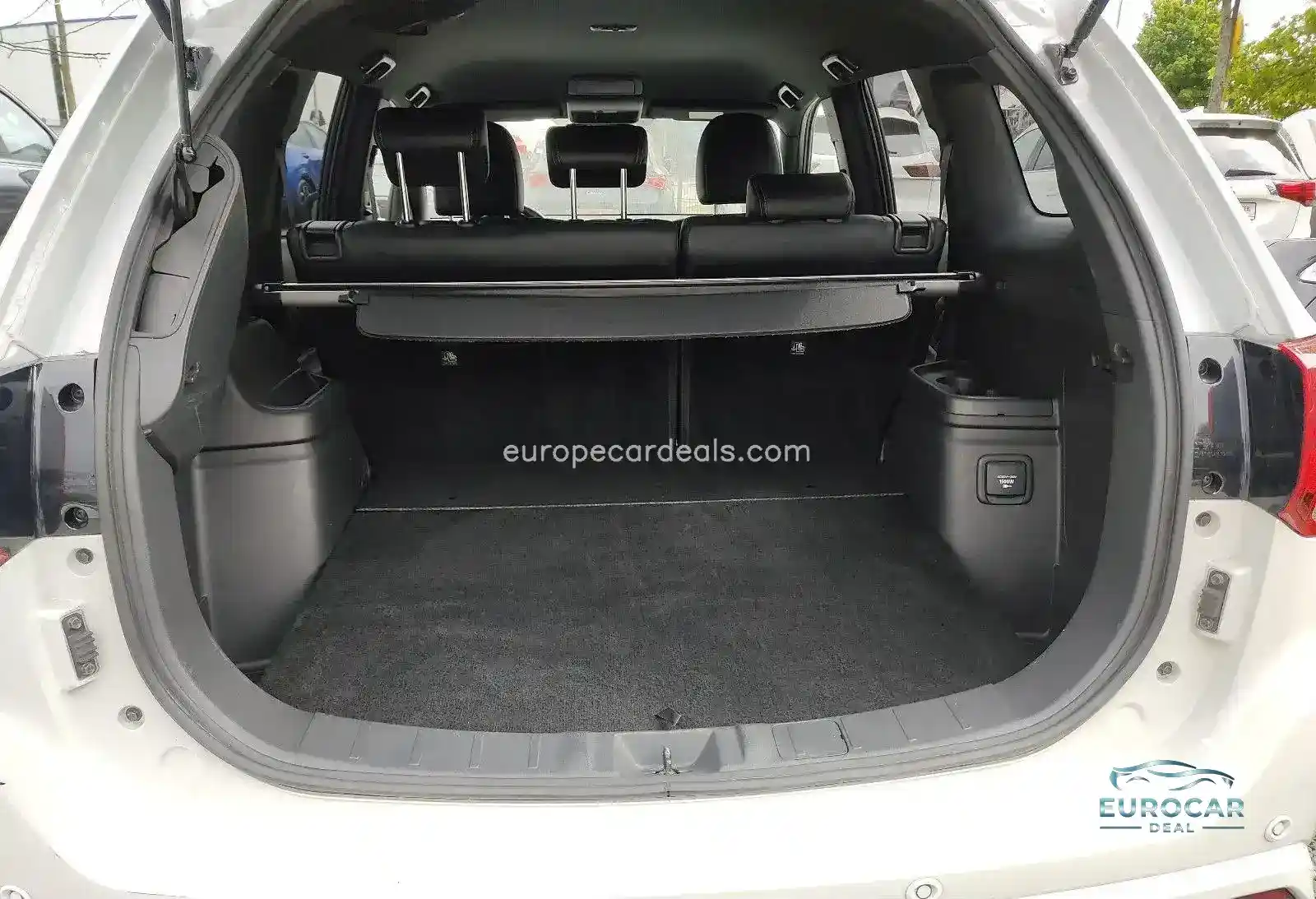 Mitsubishi Plug-in Hybrid Outlander