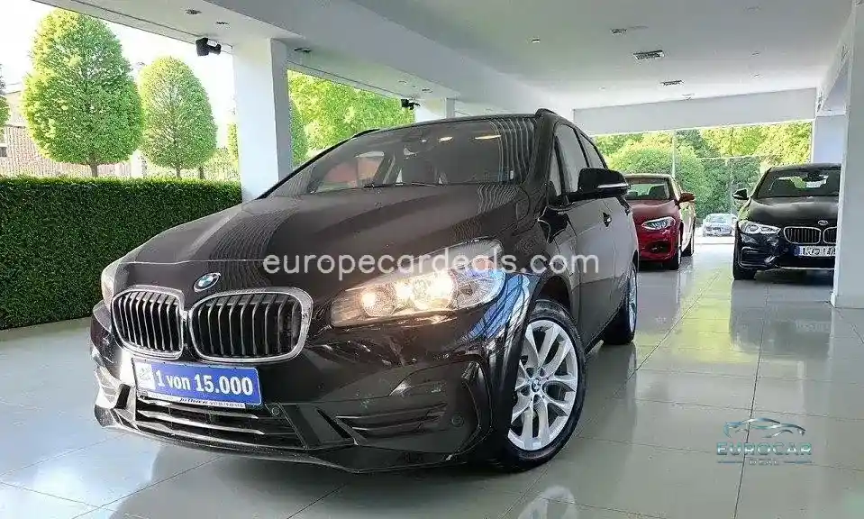 BMW 225