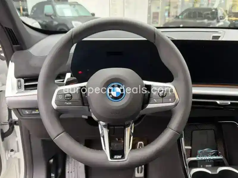 BMW iX1