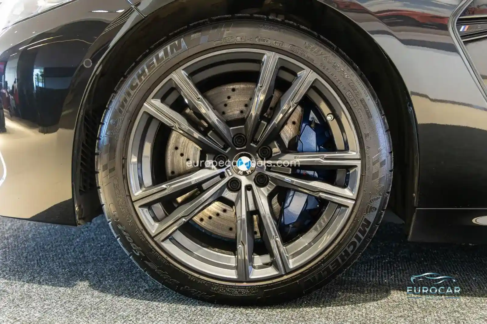 BMW M8