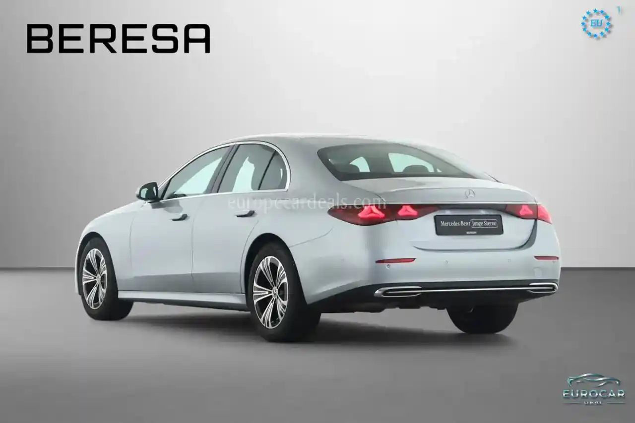 Mercedes-Benz E 200