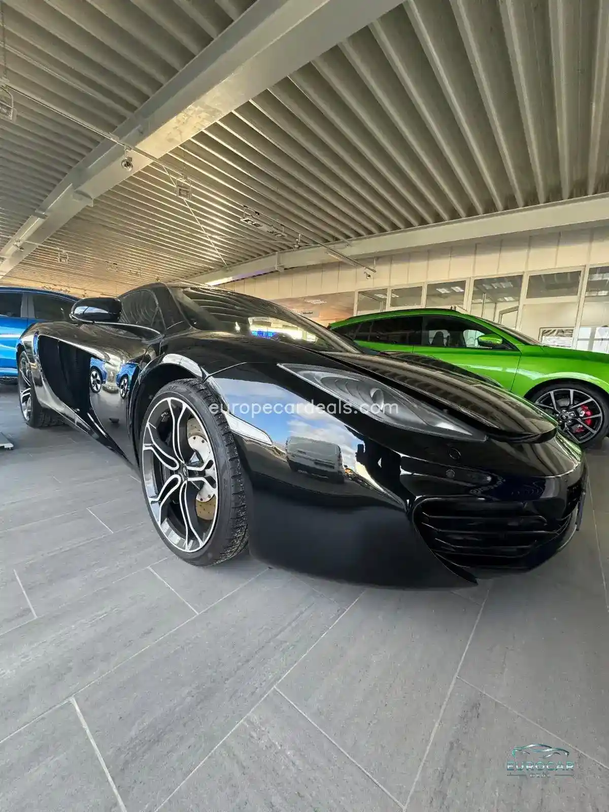 McLaren MP4-12C