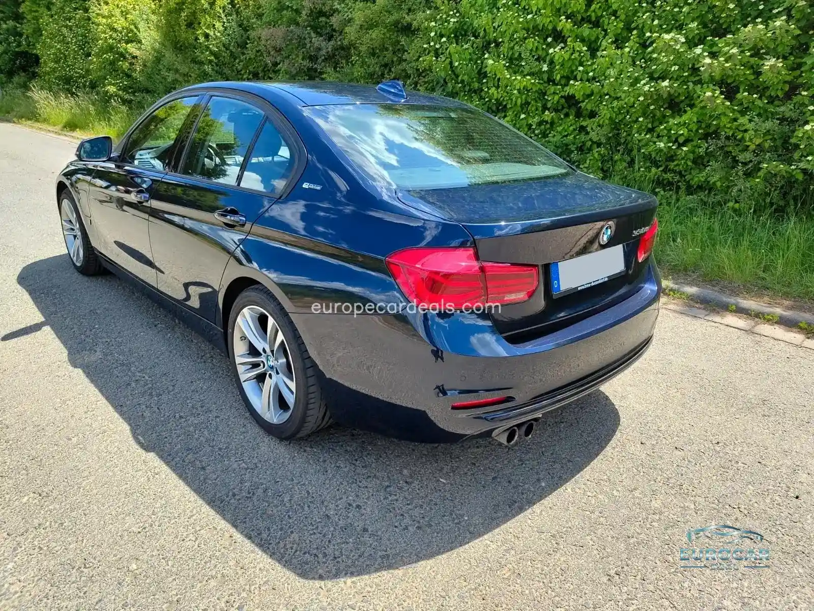 BMW 330