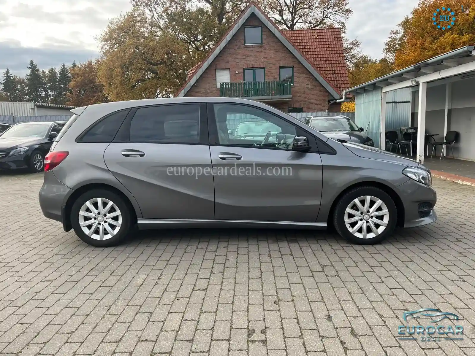 Mercedes-Benz B 180