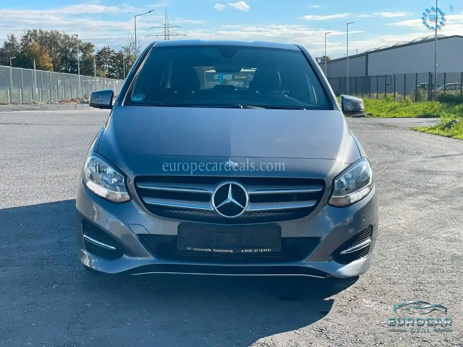 Mercedes-Benz B 180