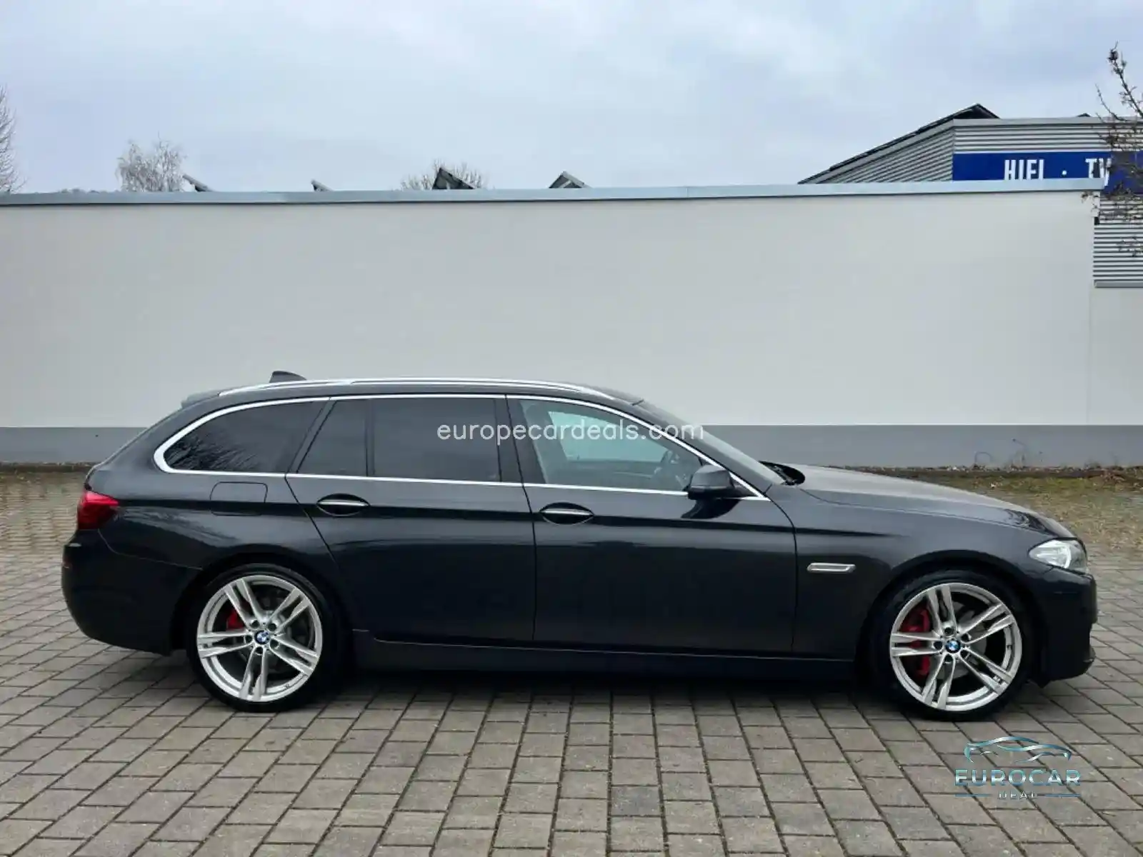 BMW 525