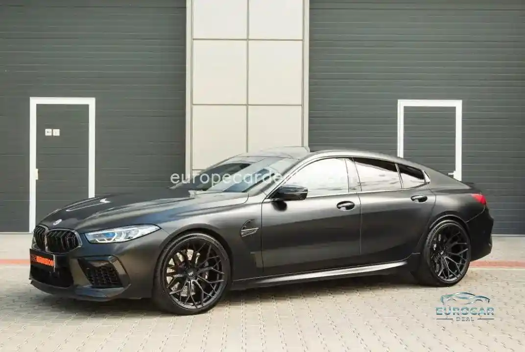 BMW M8