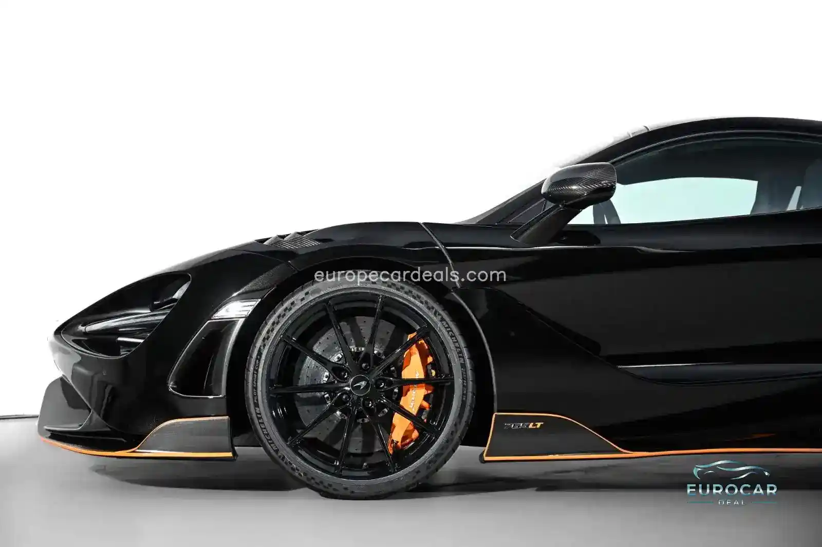 McLaren 765LT