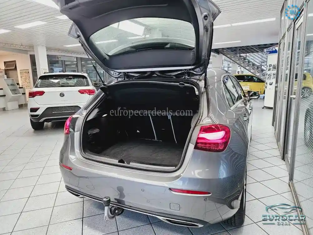 Mercedes-Benz A 220