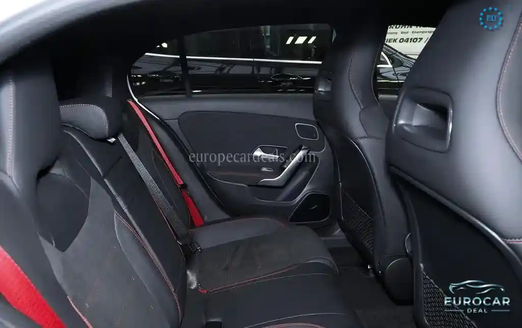 Mercedes-Benz A 35 AMG