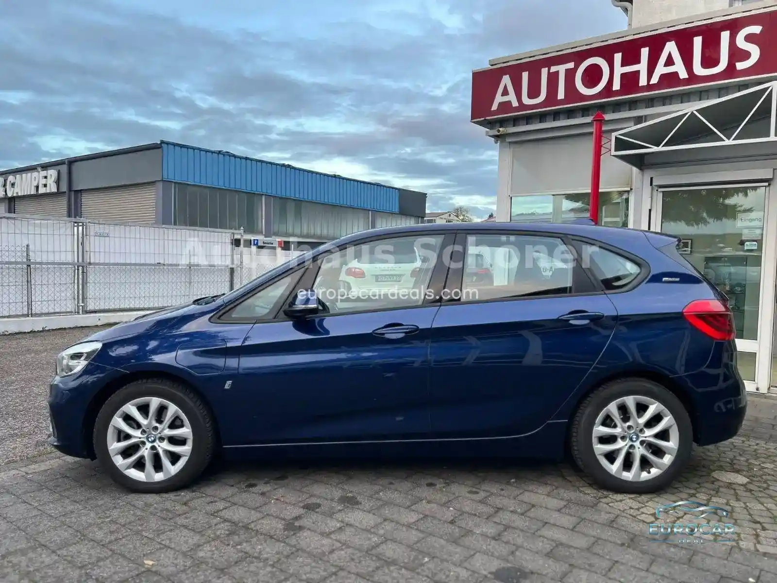 BMW 225