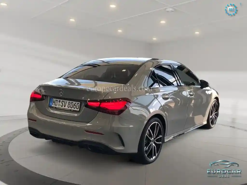 Mercedes-Benz A 200