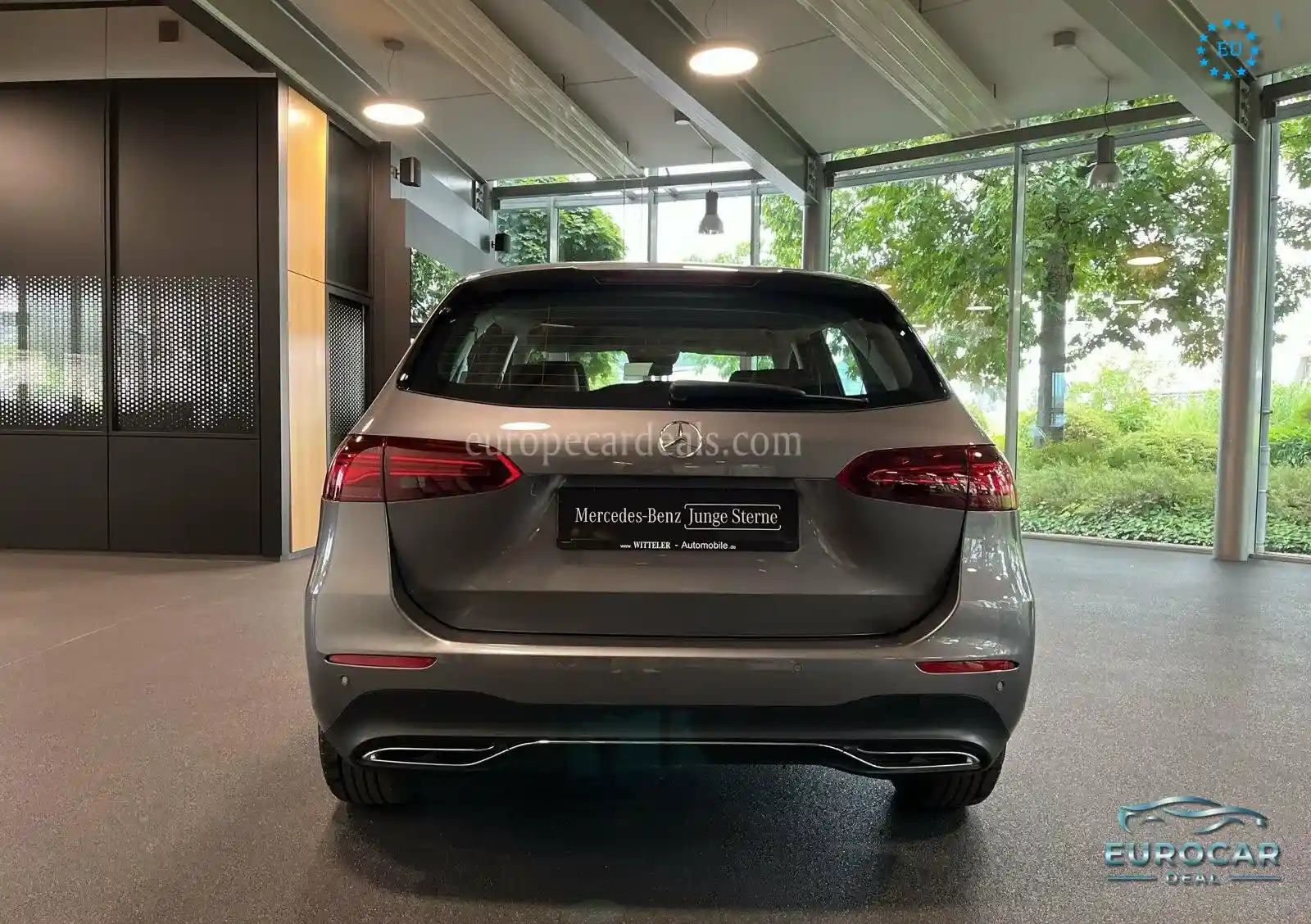 Mercedes-Benz B 220