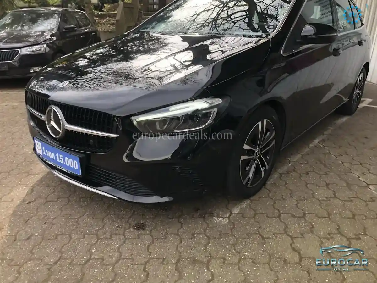 Mercedes-Benz B 200