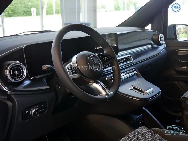 Mercedes-Benz V 220