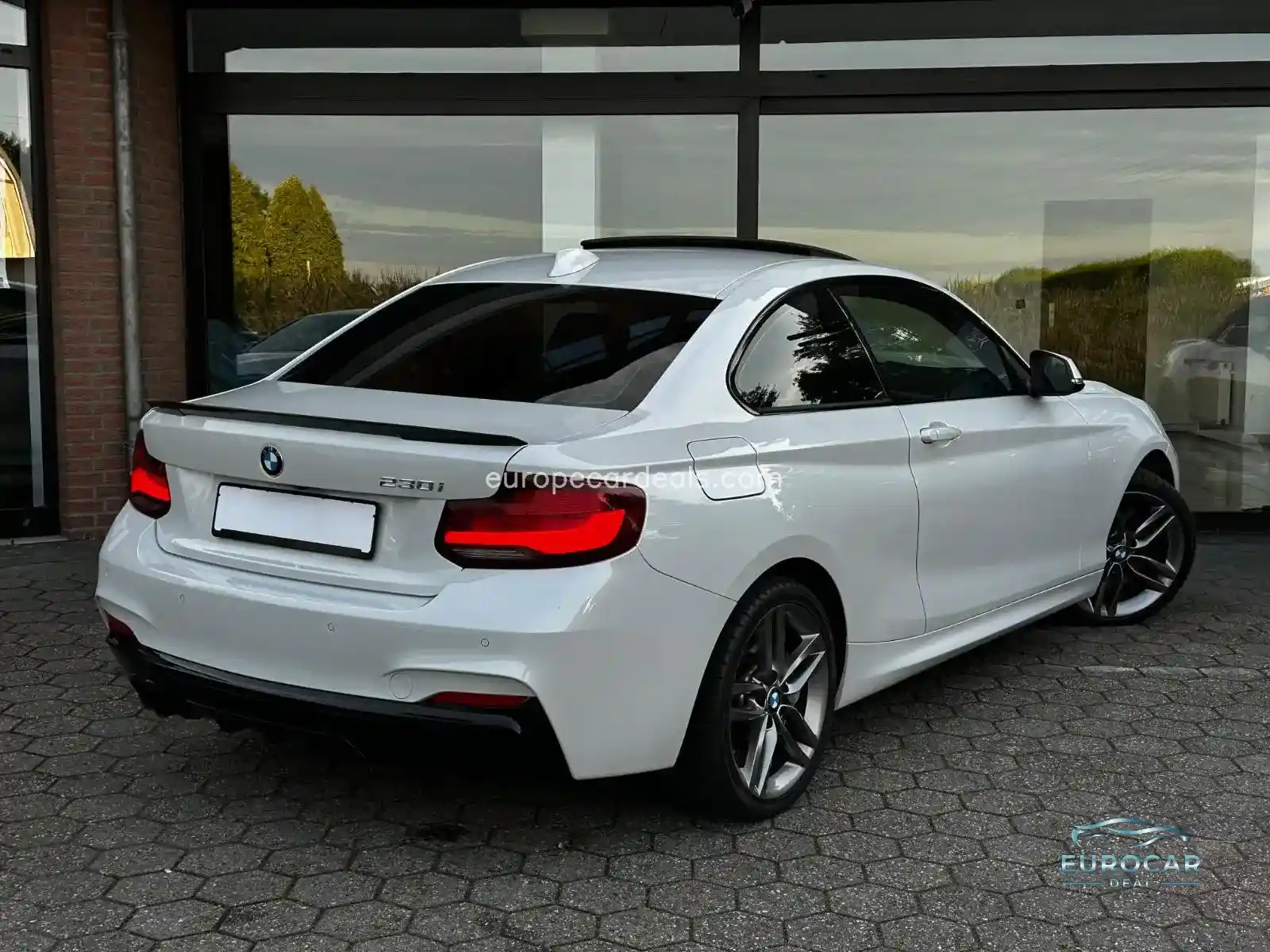 BMW 230