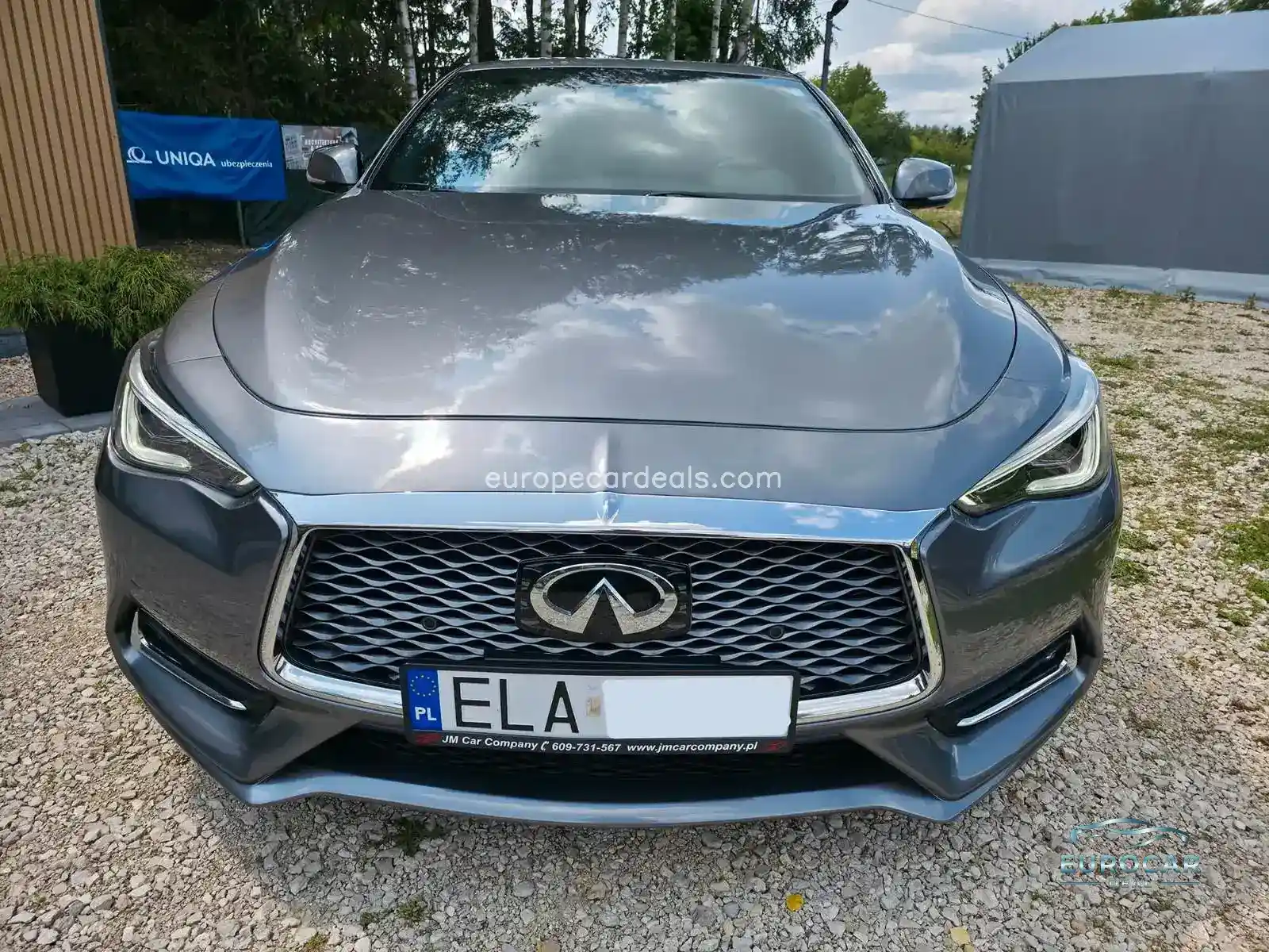 Infiniti Q60