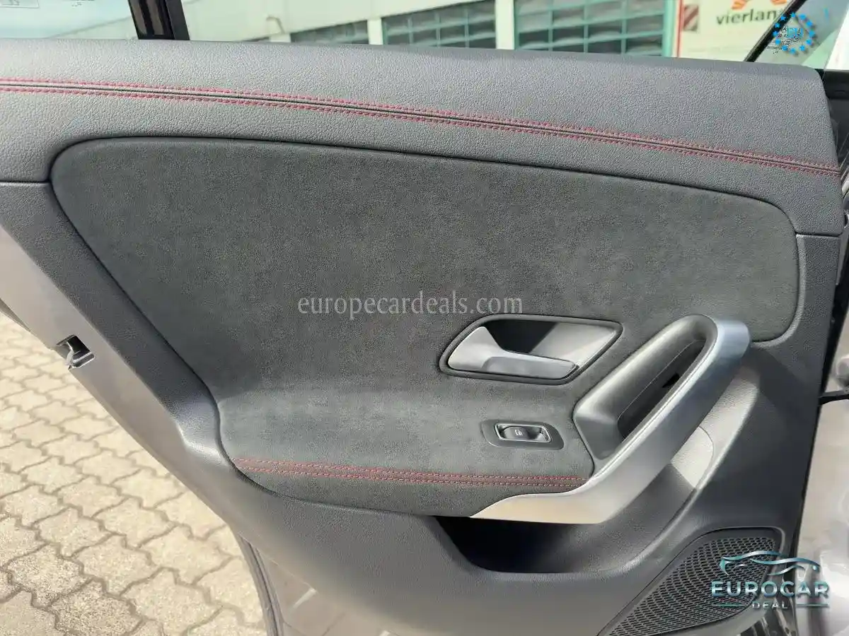Mercedes-Benz CLA 220