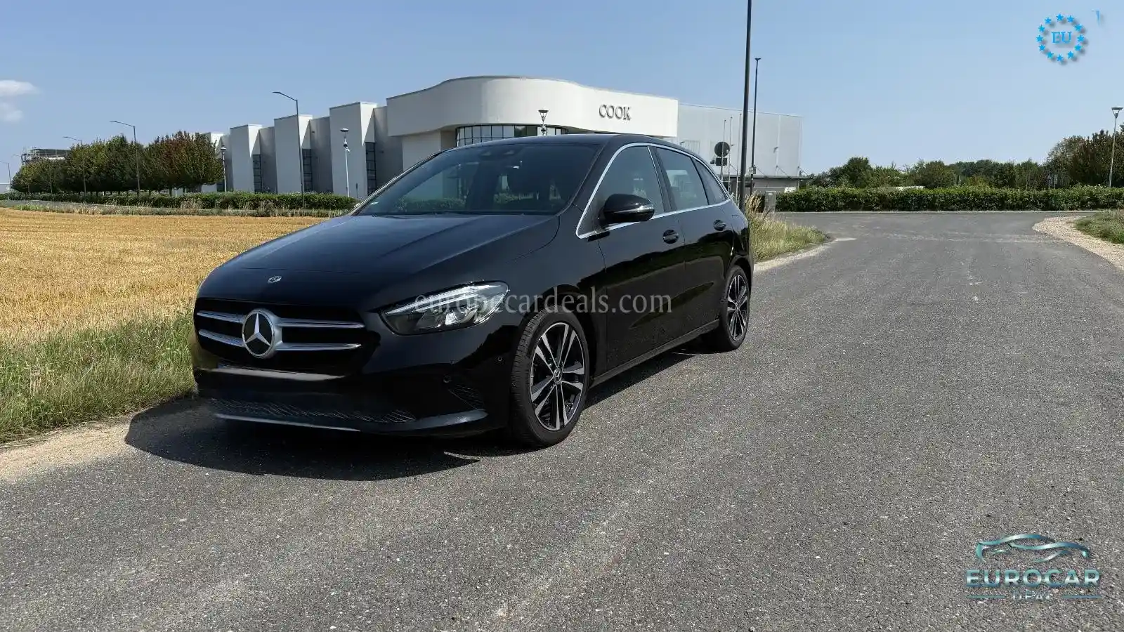 Mercedes-Benz B 180
