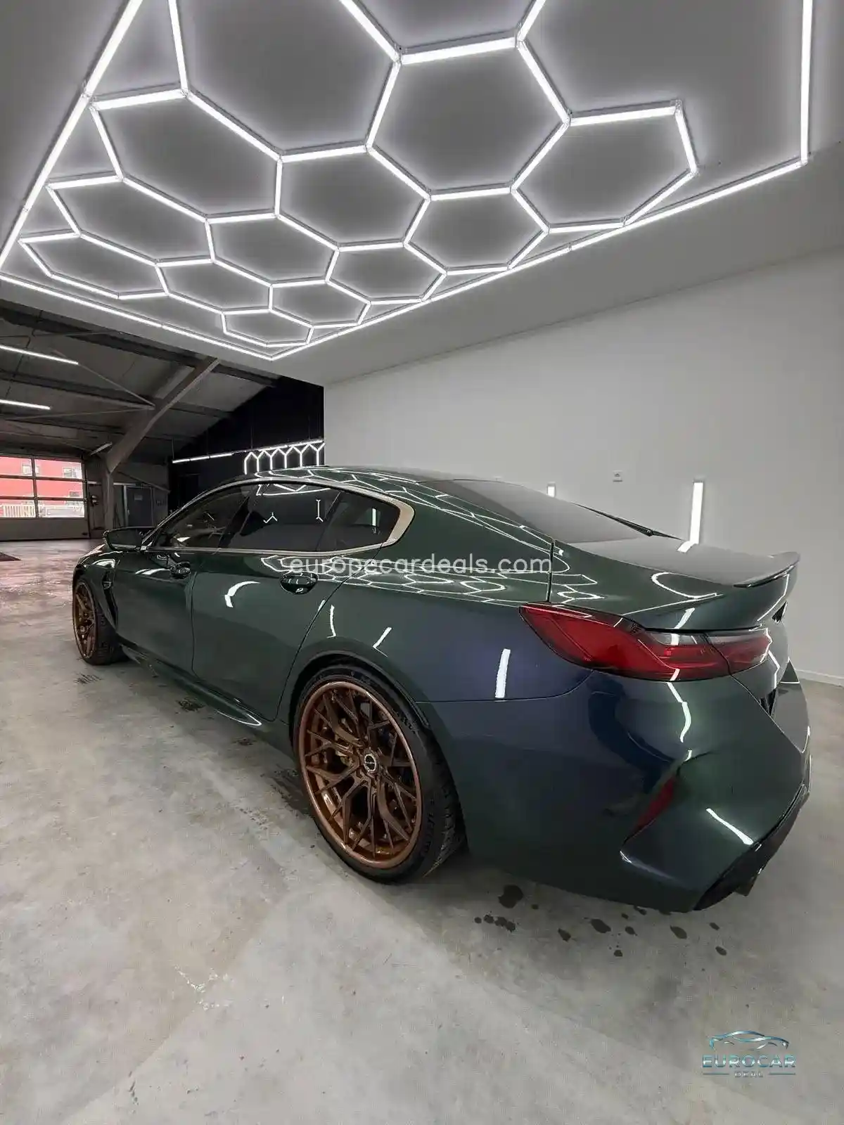 BMW M8