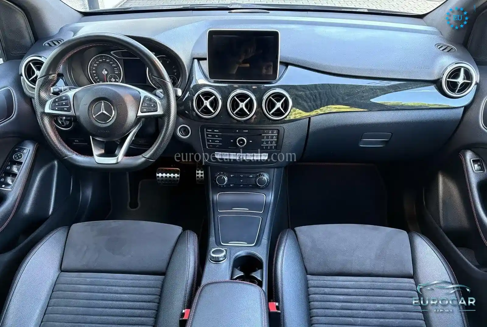 Mercedes-Benz B 200