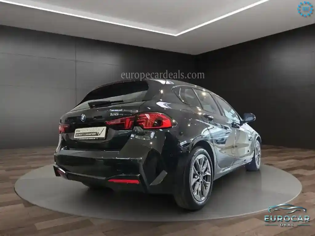 BMW 120