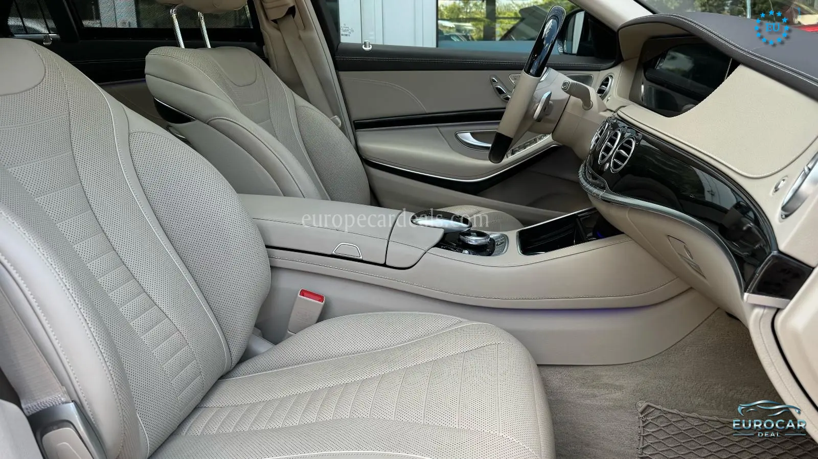 Mercedes-Benz S 560