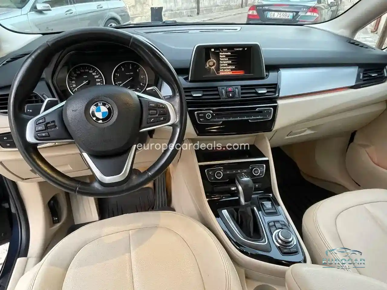 BMW 218