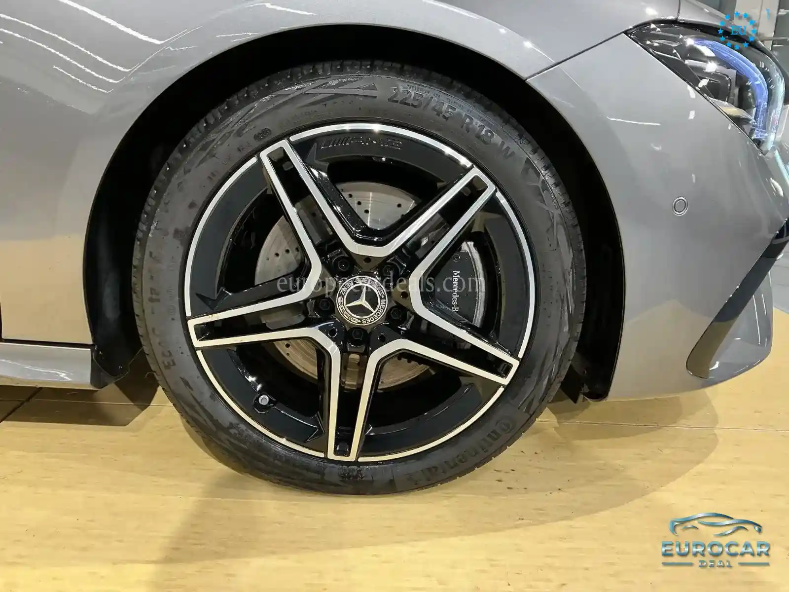 Mercedes-Benz CLA 200