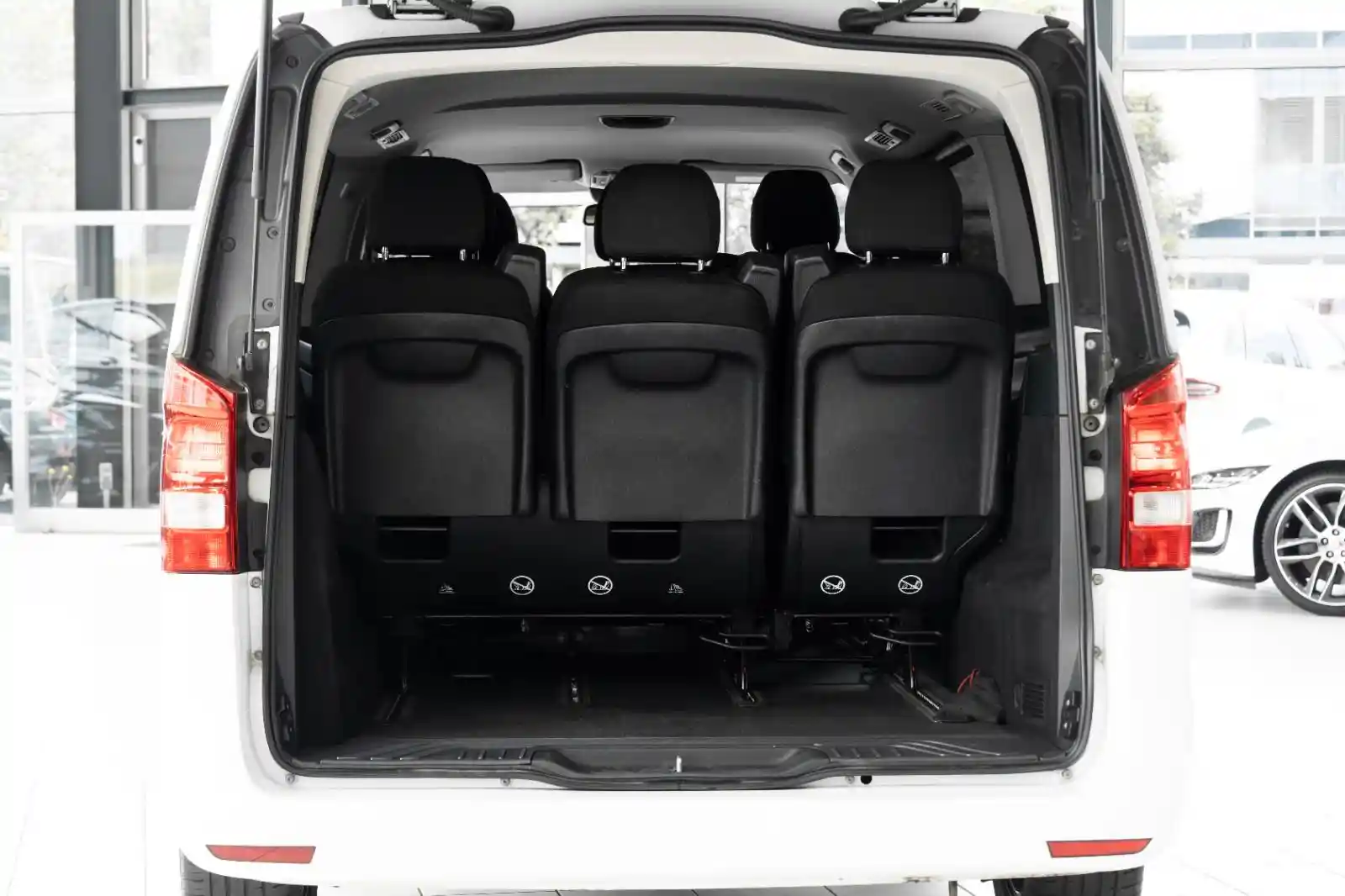 Mercedes-Benz V 200