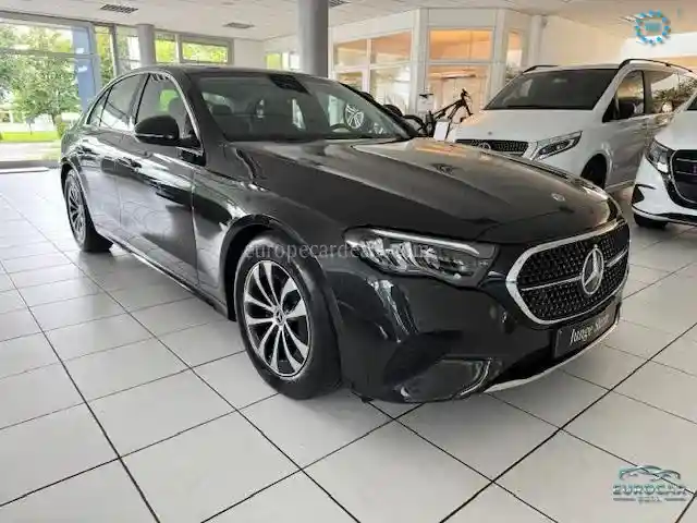 Mercedes-Benz E 220