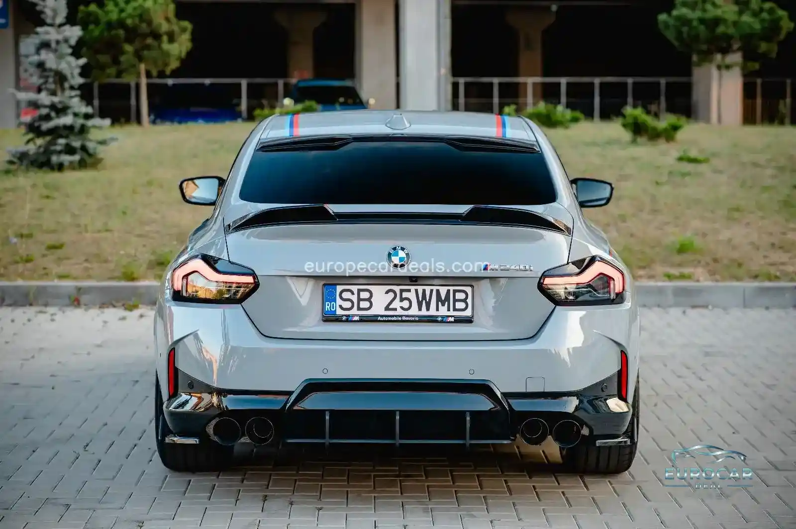 BMW M240i