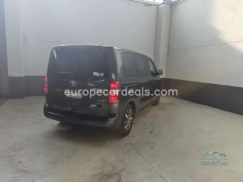 Toyota Proace (Verso)