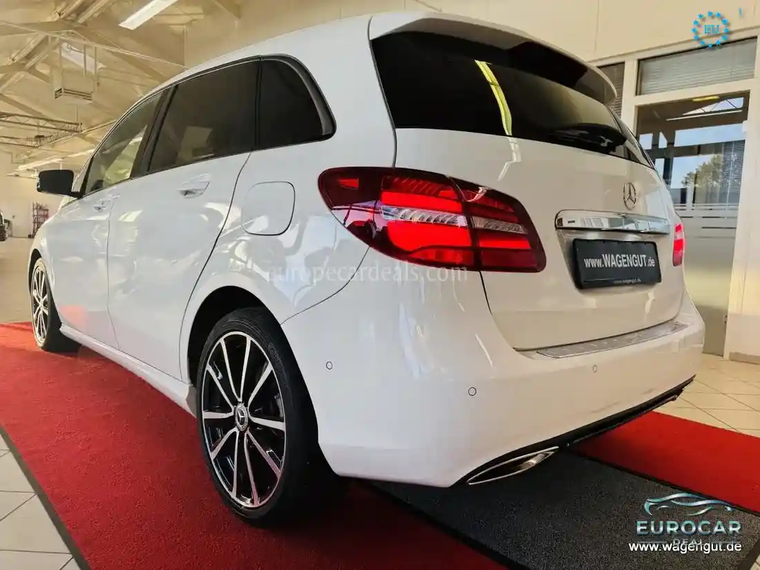 Mercedes-Benz B 200